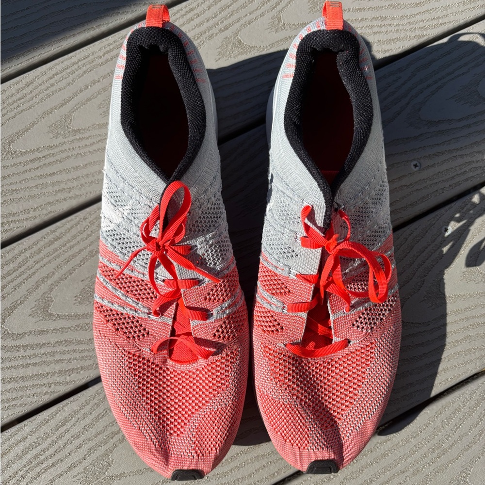 2013 Nike Flyknit Trainer Mens Size 14 Light Grey Coral Red Running (532984-613) - Picture 7 of 10